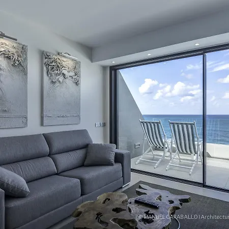 شقة Penthouse Over The Sea *