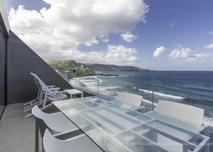 Penthouse Over The Sea *